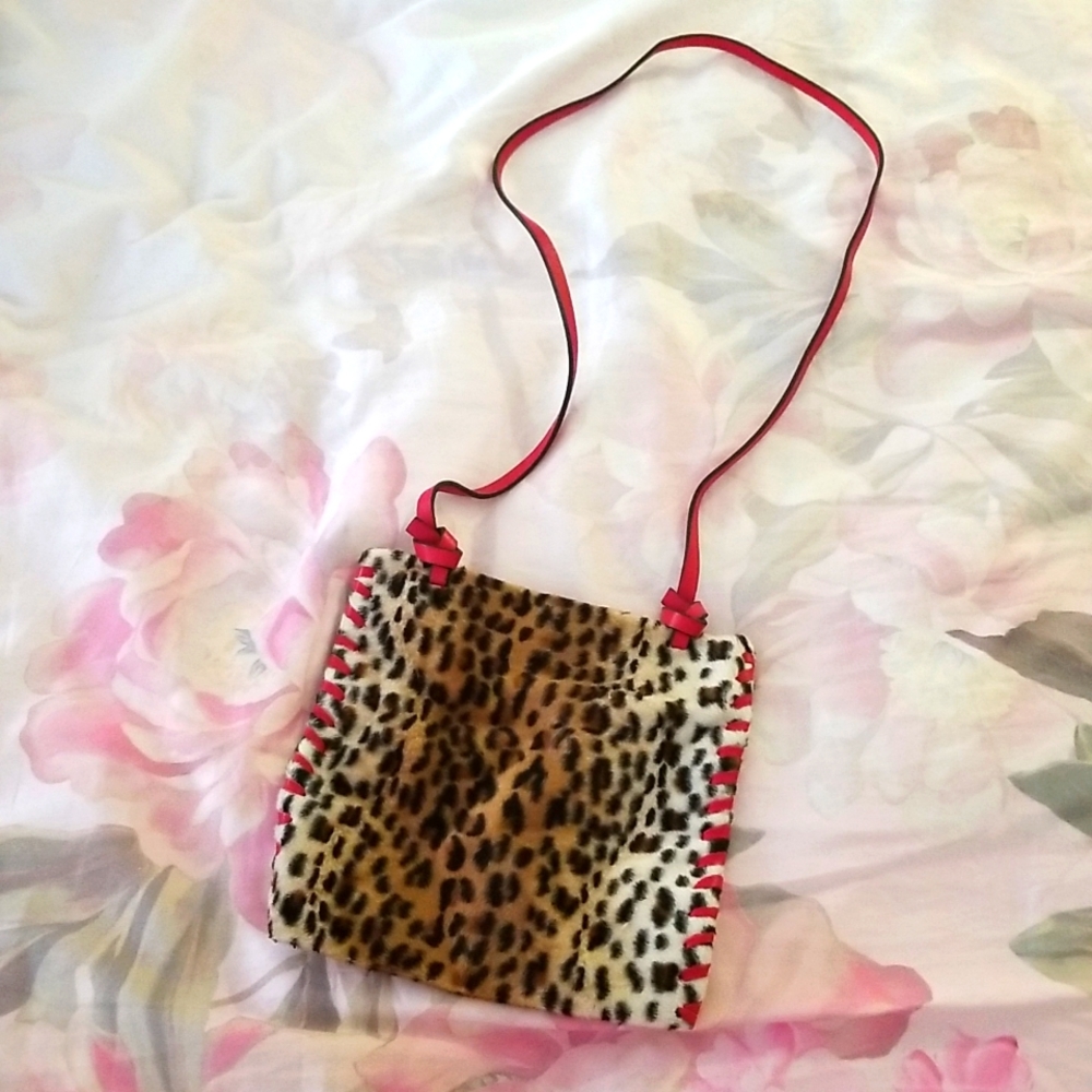 Leopard grab bag (strapped purse)